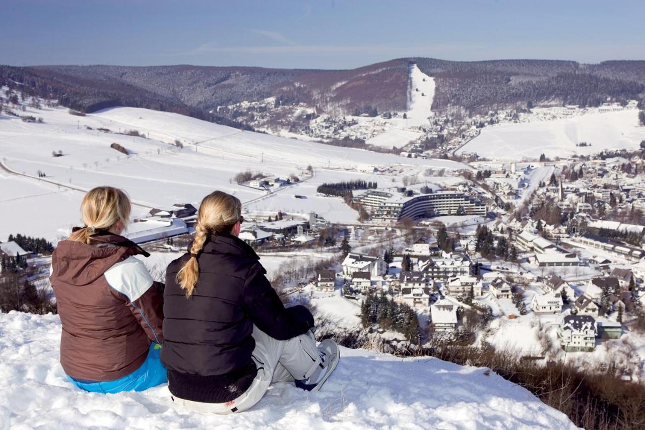Quartier12 "Ski In & Bike Out" - Fewo Berg Виллинген Экстерьер фото